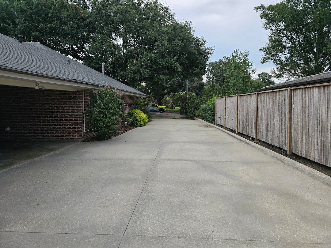 Professional Driveway, Porch, and Stone Patio Pressure Washing in Lafayette, La.